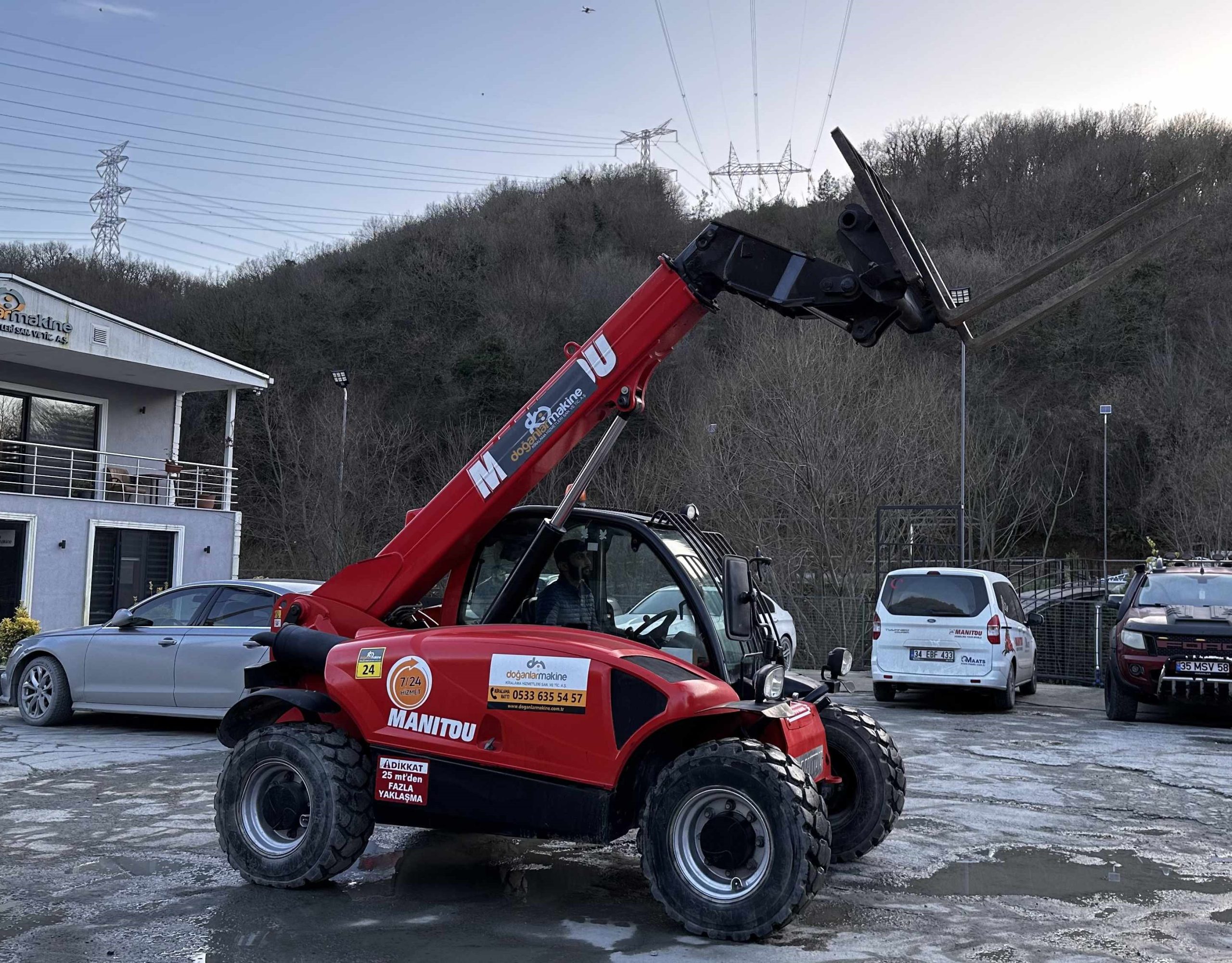 KİRALIK Manitou Telehandler 6 Metre 2.5 Ton