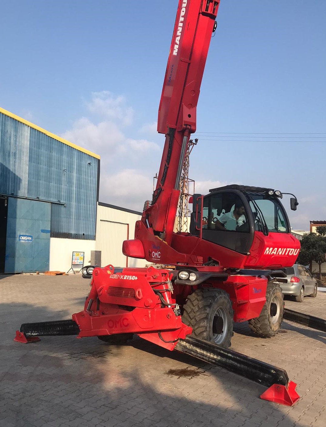KİRALIK Manitou Telehandler 21 Metre 5 Ton ROTASYONLU