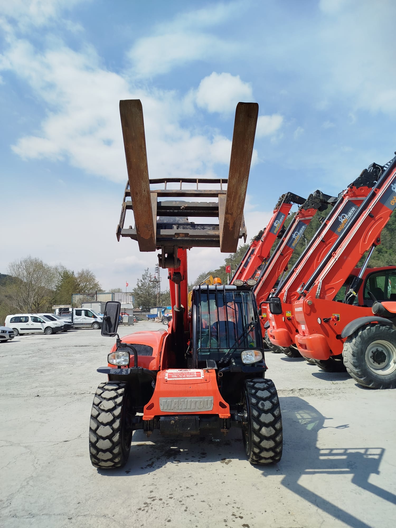 SATILIK MANİTOU 625 2017 MODEL 11900 SAATTE DM124
